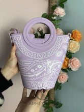 Load image into Gallery viewer, Cashew flower portable bucket bag AB2018