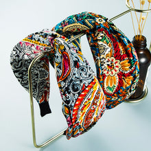 Load image into Gallery viewer, Fashion printing headband(AE4057)