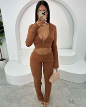 Load image into Gallery viewer, Fashion solid color knitted long sleeved two-piece set AY3605
